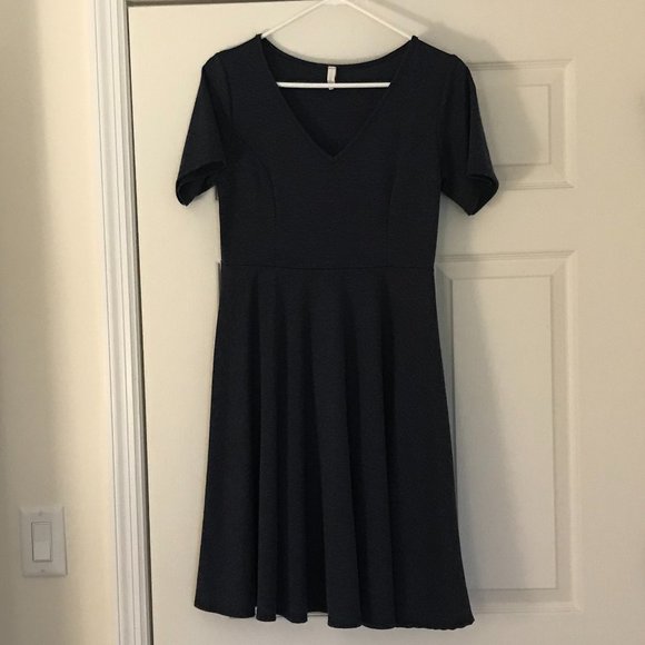 Pinkblush Dresses & Skirts - PINKBLUSH MATERNITY SHIFT DRESS Size L in color Heather Blue